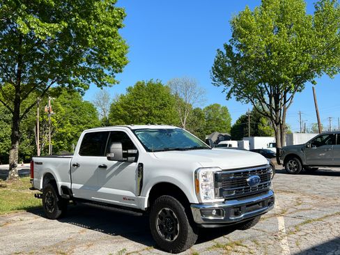 Used 2023 Ford F350 XLT w/ Tremor Off-Road Package AWD/4WD image 7