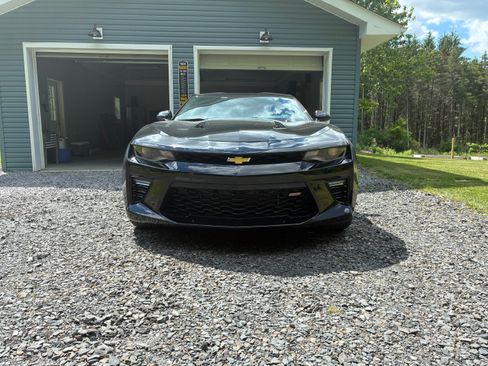 Used 2016 Chevrolet Camaro SS RWD image 4