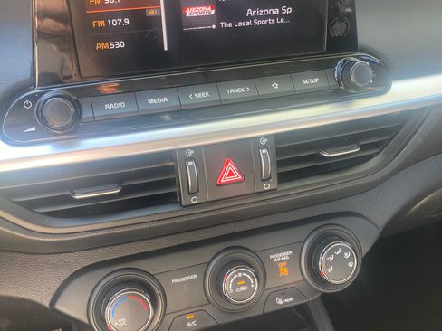 Used 2023 Kia Forte LXS FWD image 13
