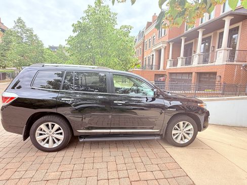 Used 2013 Toyota Highlander Limited AWD/4WD image 29