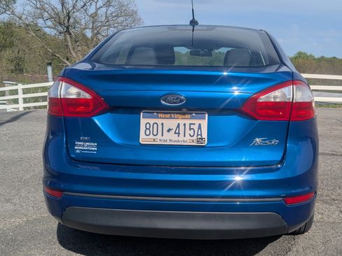 Used 2019 Ford Fiesta SE FWD image 5