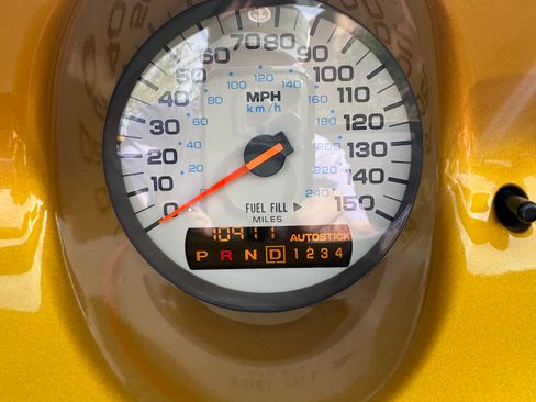 Used 2002 Chrysler Prowler image 15