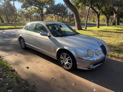 Used 2004 Jaguar S-TYPE 4.2 image 1