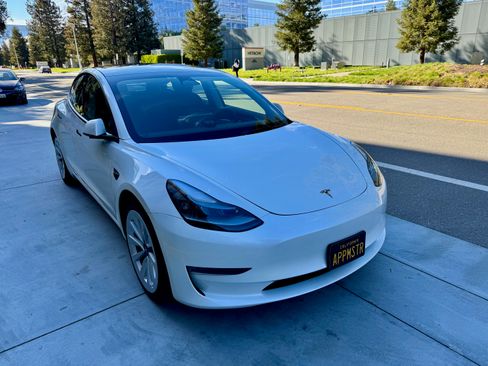 Used 2023 Tesla Model 3 Long Range image 4
