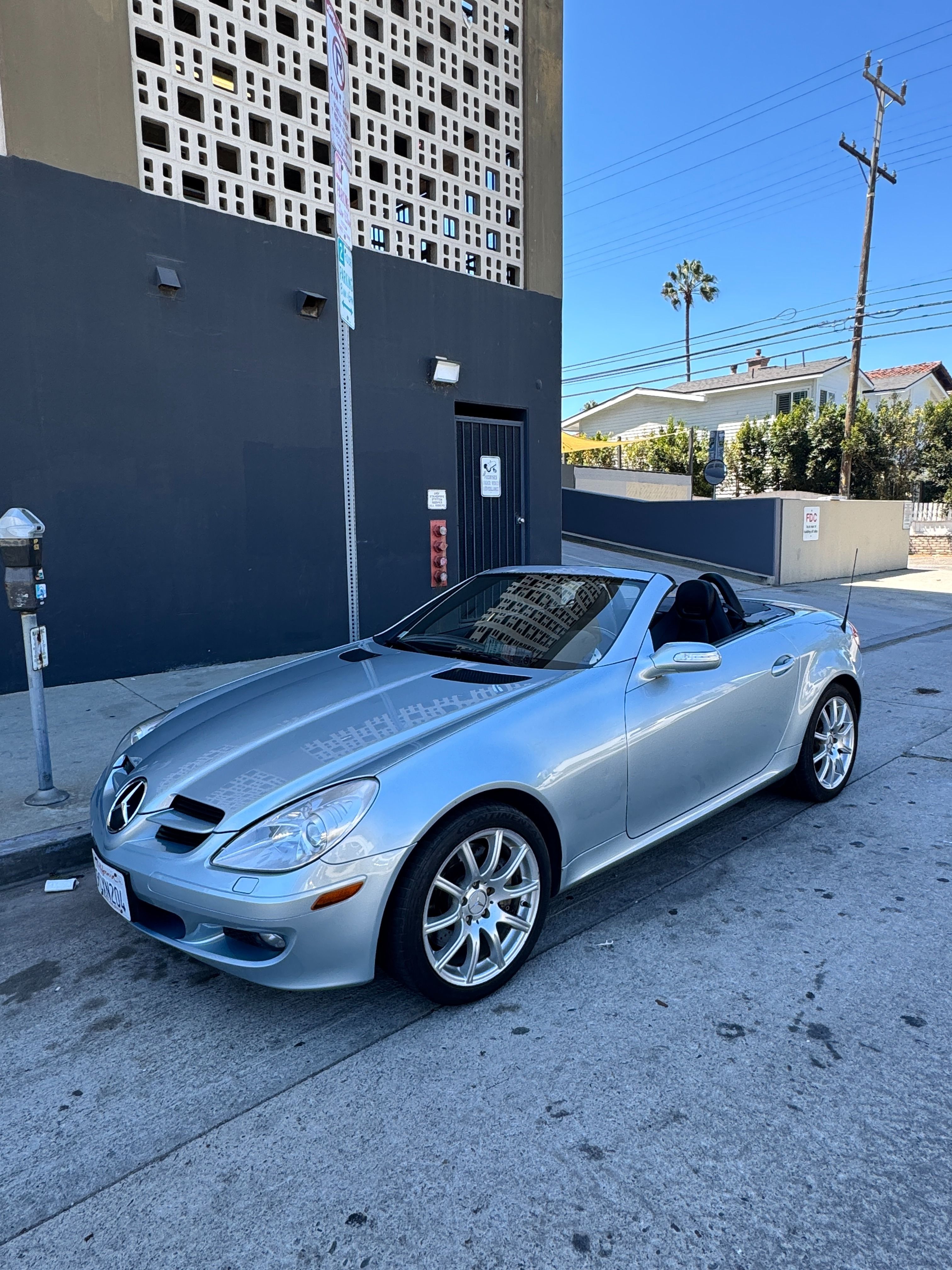 Used 2005 Mercedes-Benz SLK 350 image 1