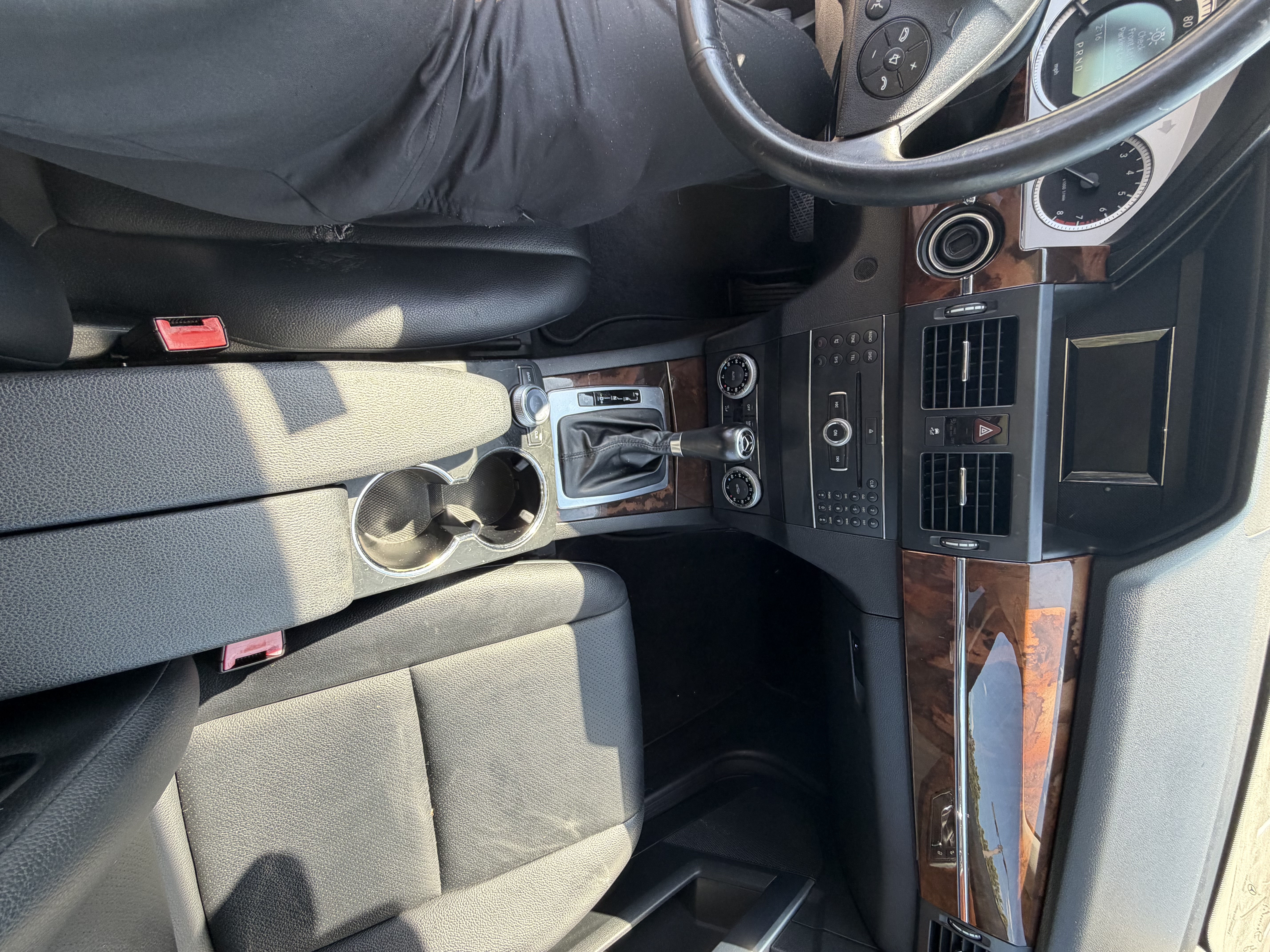 Used 2011 Mercedes-Benz GLK 350 2WD image 8