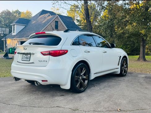 Used 2014 INFINITI QX70 AWD w/ Sport Technology Package image 4