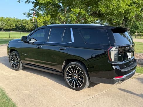 Used 2026 Chevrolet Tahoe High Country AWD/4WD image 26