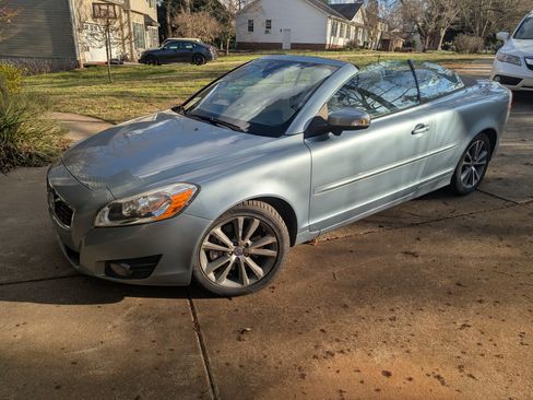 Used 2011 Volvo C70 T5 w/ Multimedia Pkg image 15