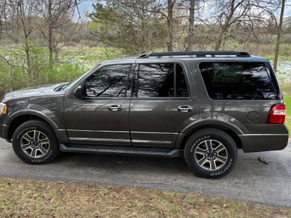 Used 2017 Ford Expedition XLT w/ Equipment Group 201A