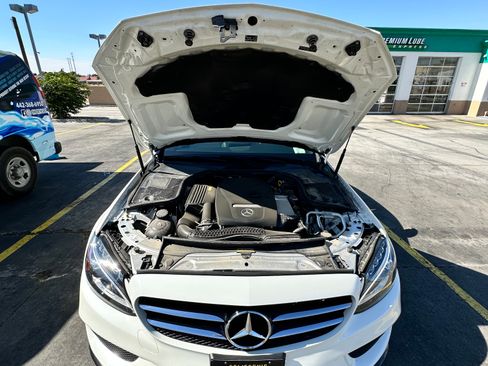 Used 2018 Mercedes-Benz C 300 4MATIC Sedan image 8