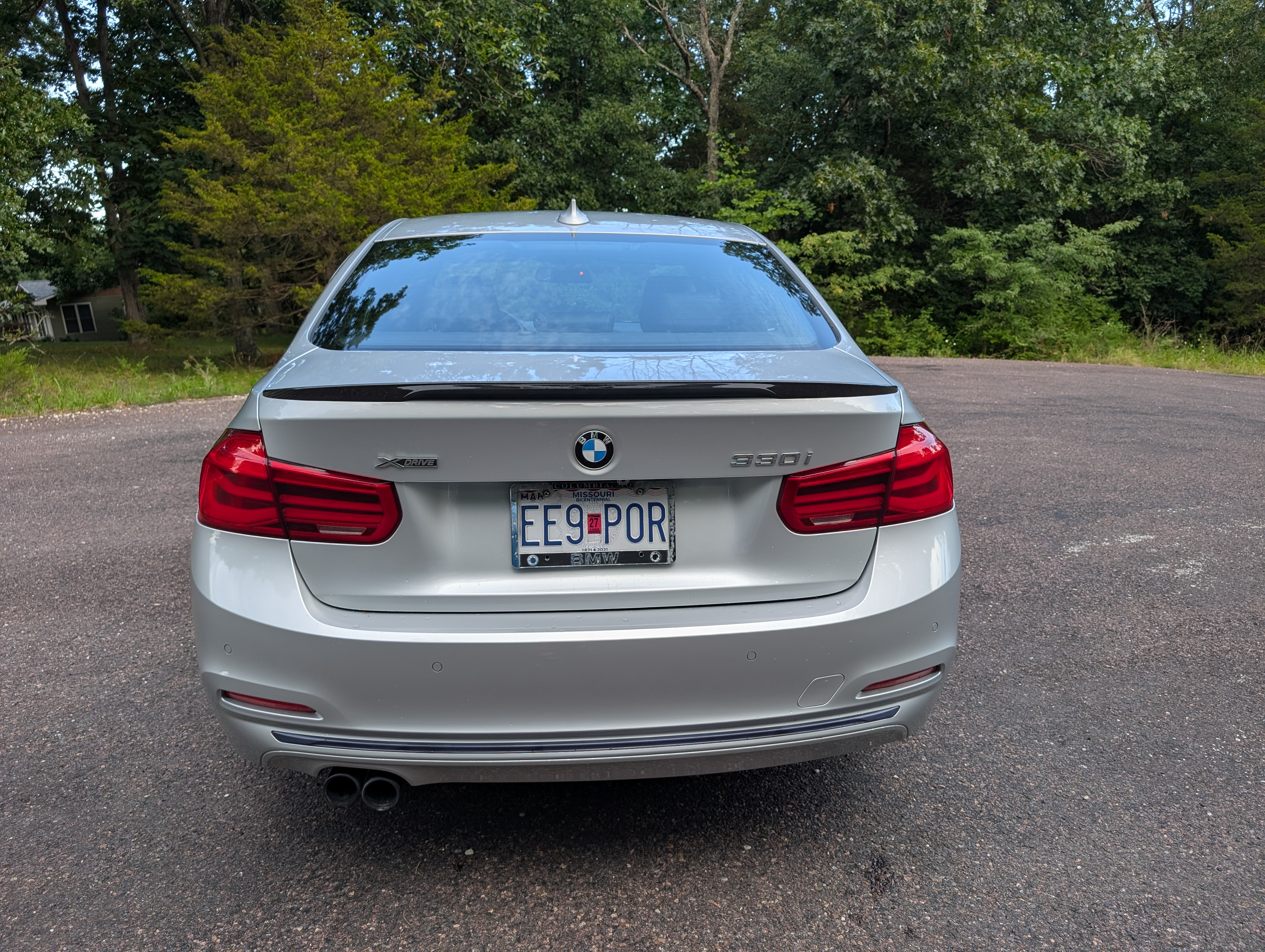 Used 2017 BMW 330i xDrive Sedan AWD/4WD image 5