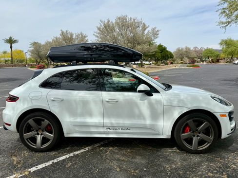 Used 2016 Porsche Macan Turbo AWD/4WD image 6