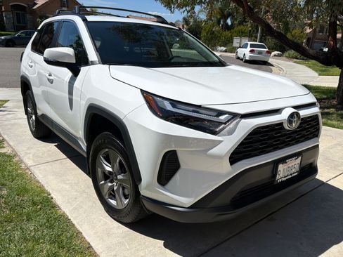 Used 2023 Toyota RAV4 XLE FWD image 4