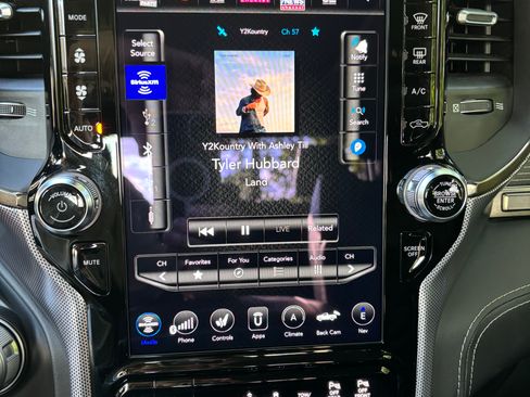 Used 2019 RAM 1500 Limited AWD/4WD image 15