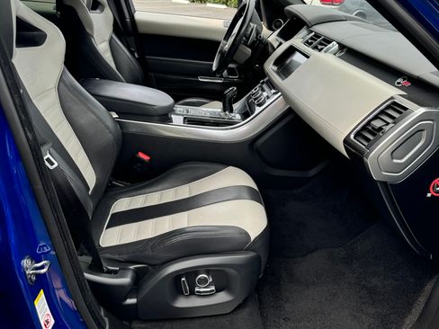 Used 2017 Land Rover Range Rover Sport SVR image 5