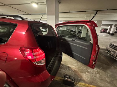 Used 2010 Toyota RAV4 Sport image 11