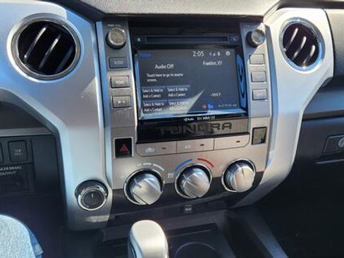 Used 2017 Toyota Tundra SR5 w/ TRD Off Road Package image 21