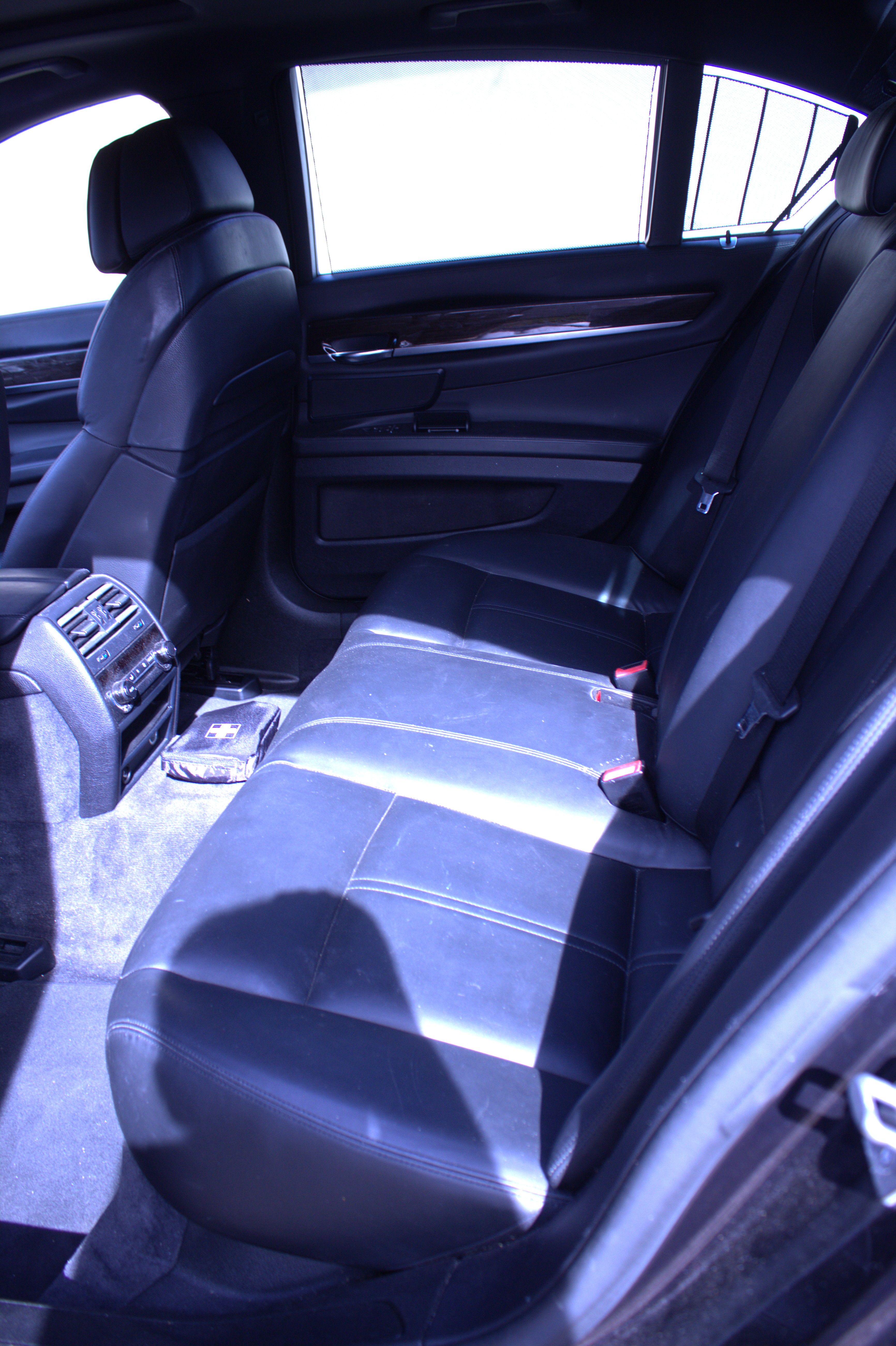 Used 2011 BMW 750i RWD image 9
