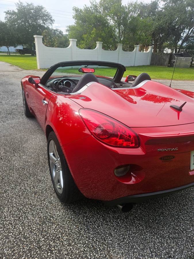 Used 2007 Pontiac Solstice GXP w/ Premium Package RWD image 5