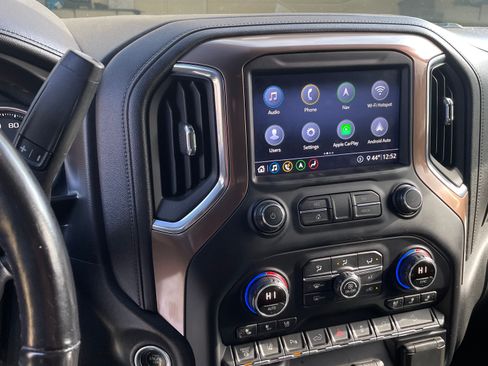 Used 2020 Chevrolet Silverado 2500 High Country w/ Z71 Off-Road Package image 10