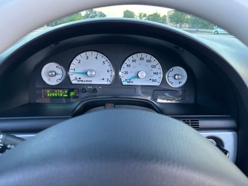 Used 2004 Ford Thunderbird RWD image 23