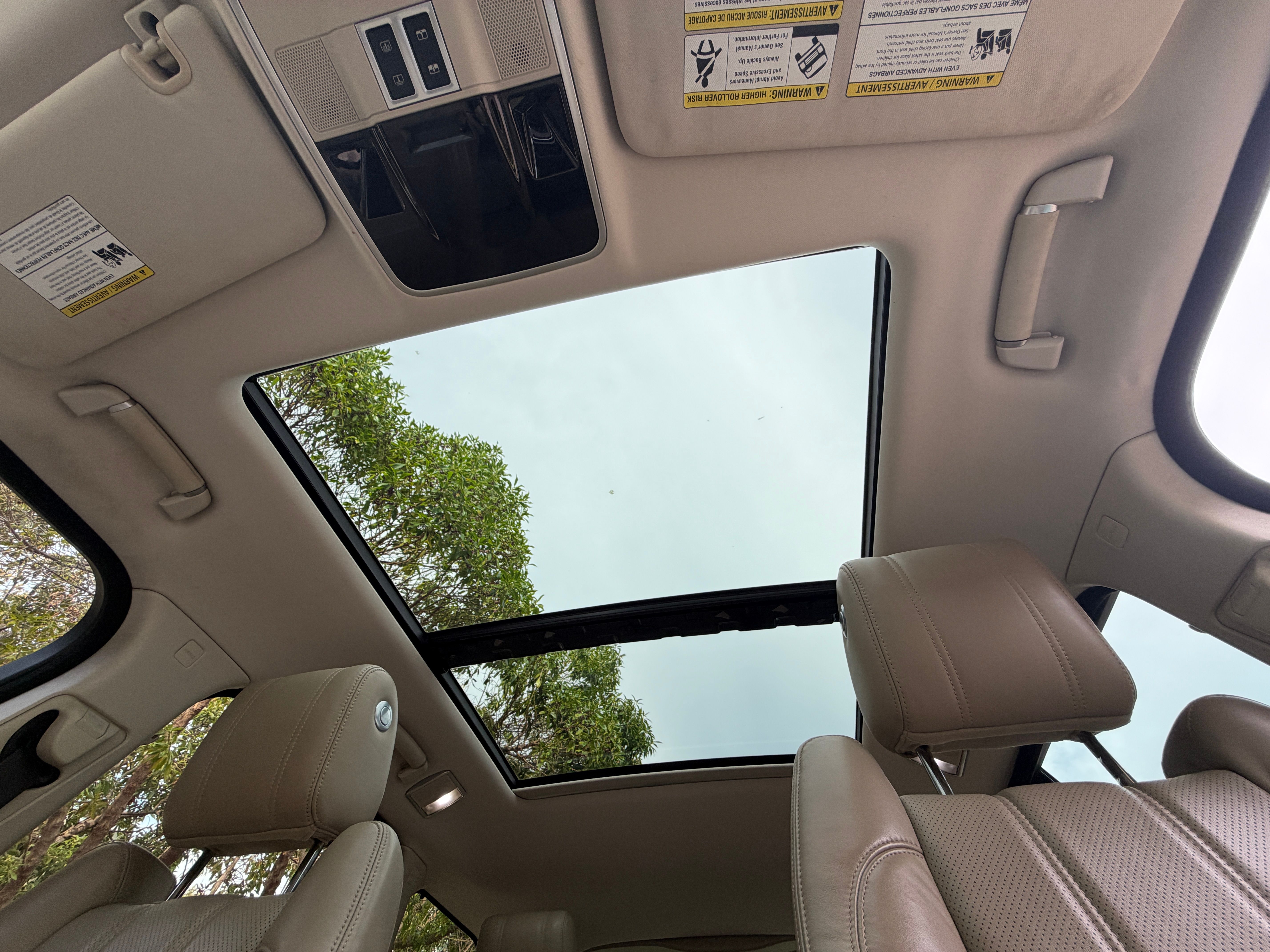 Used 2014 Land Rover Range Rover Supercharged AWD/4WD image 13