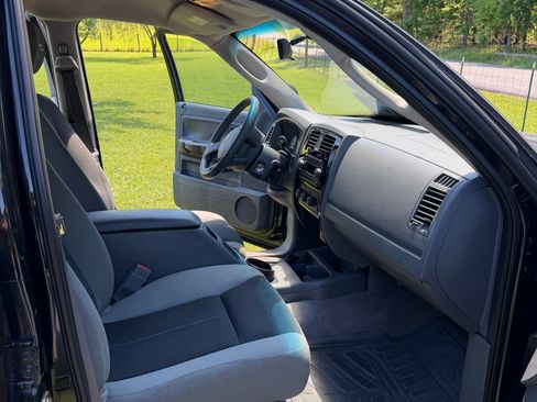 Used 2006 Dodge Dakota SLT w/ Night Runner Group AWD/4WD image 11
