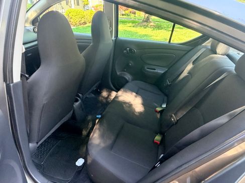 Used 2016 Nissan Versa S Plus FWD image 11