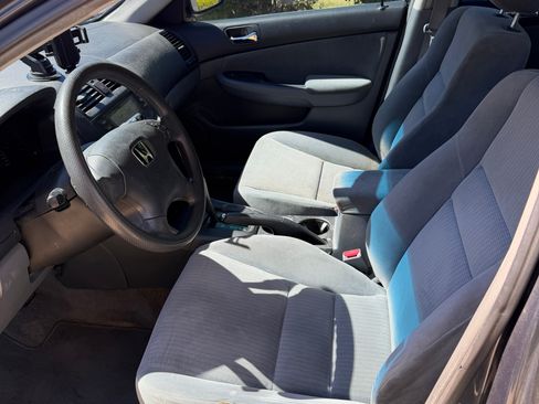 Used 2005 Honda Accord LX image 12