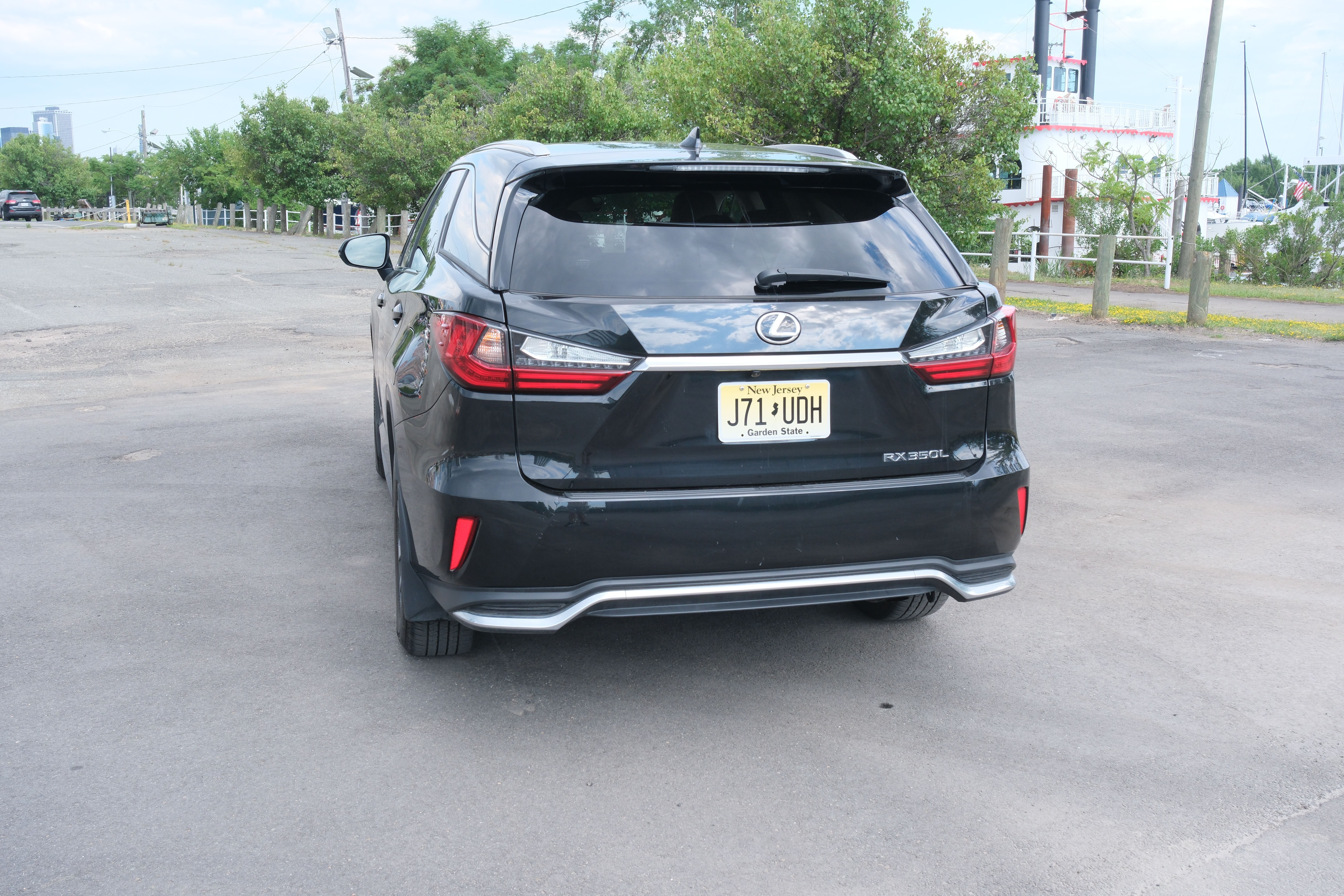 Used 2021 Lexus RX 350L AWD w/ Accessory Package image 2