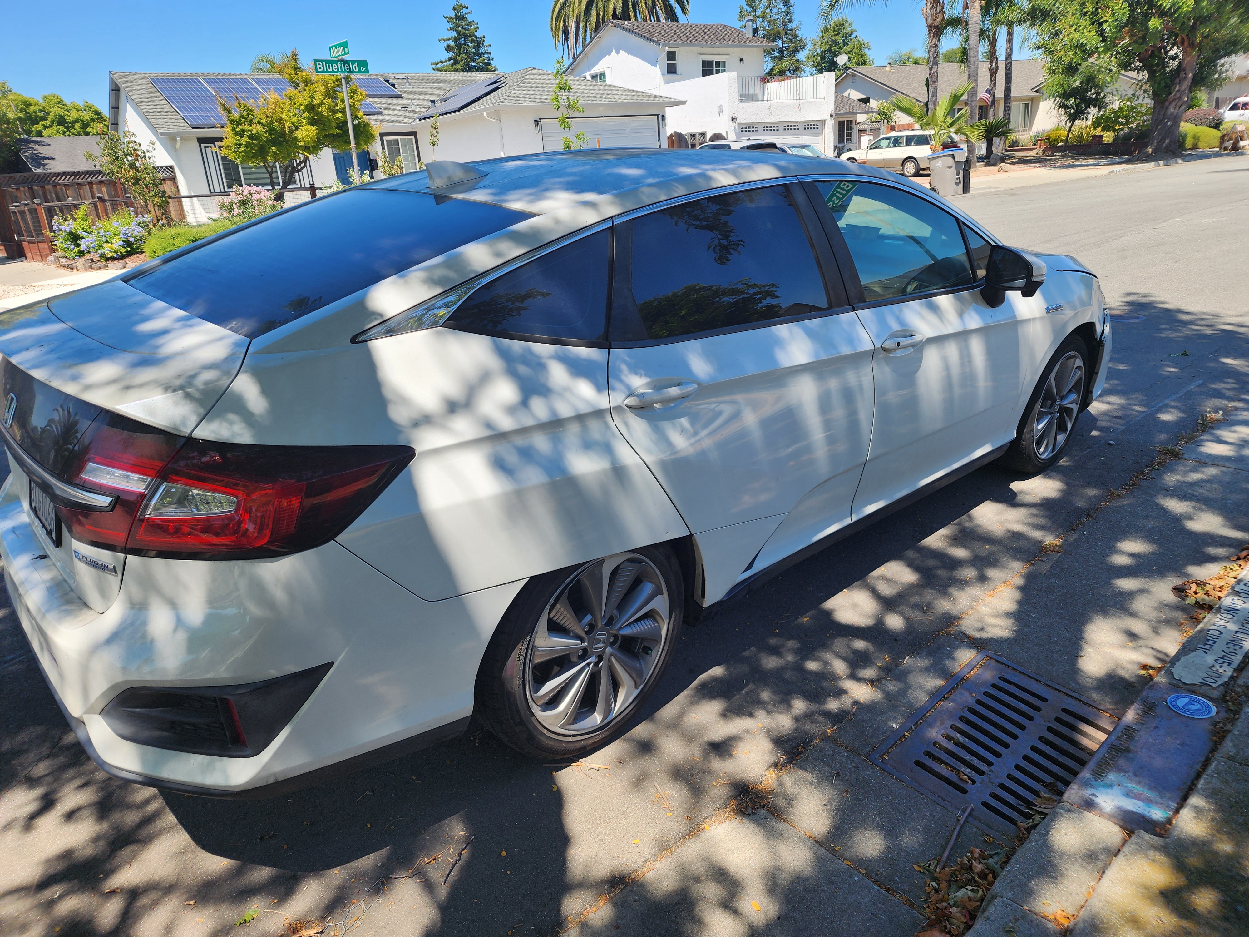 Used 2019 Honda Clarity Plug-In Hybrid image 3