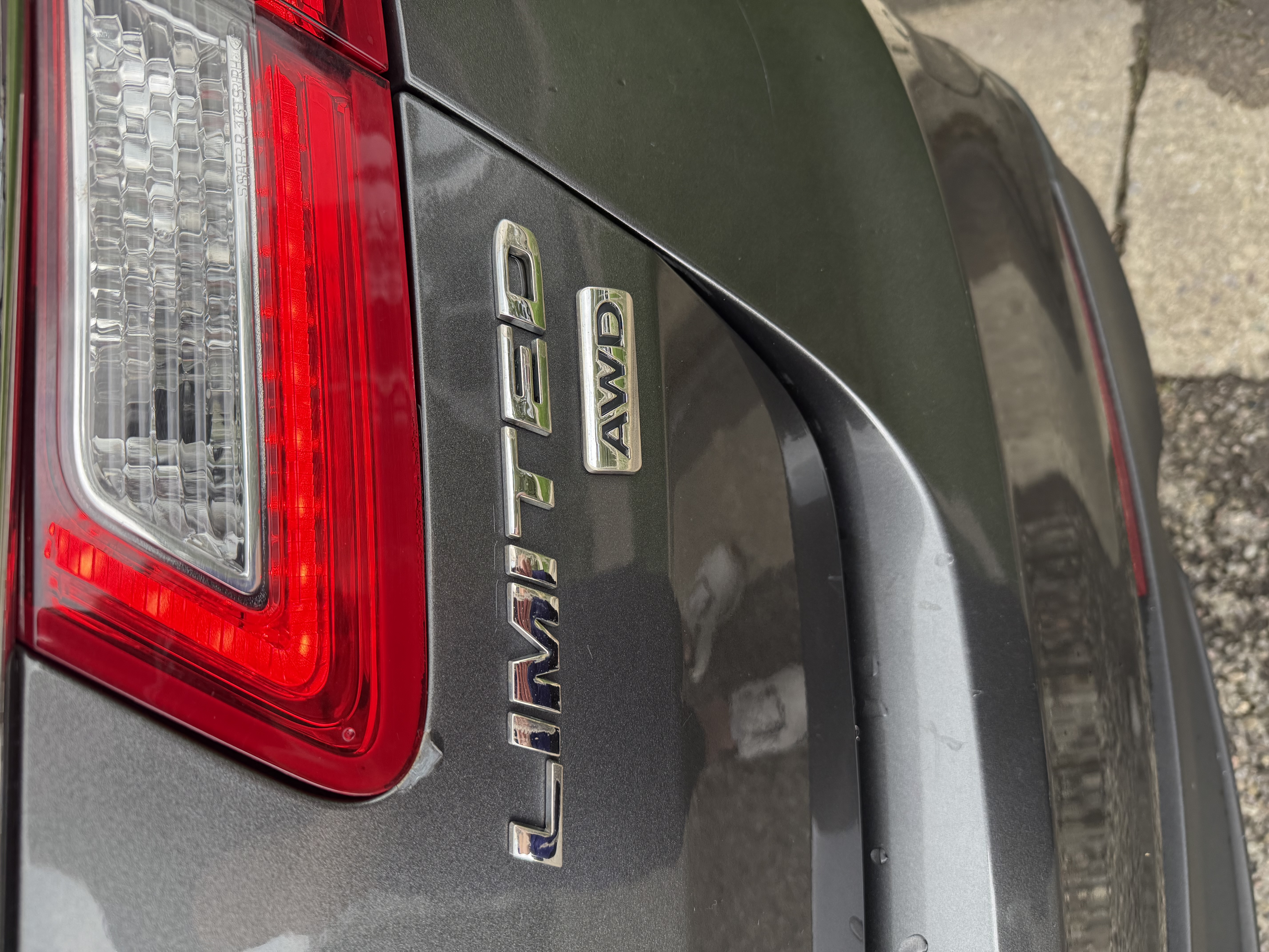 Used 2019 Ford Taurus Limited AWD/4WD image 6
