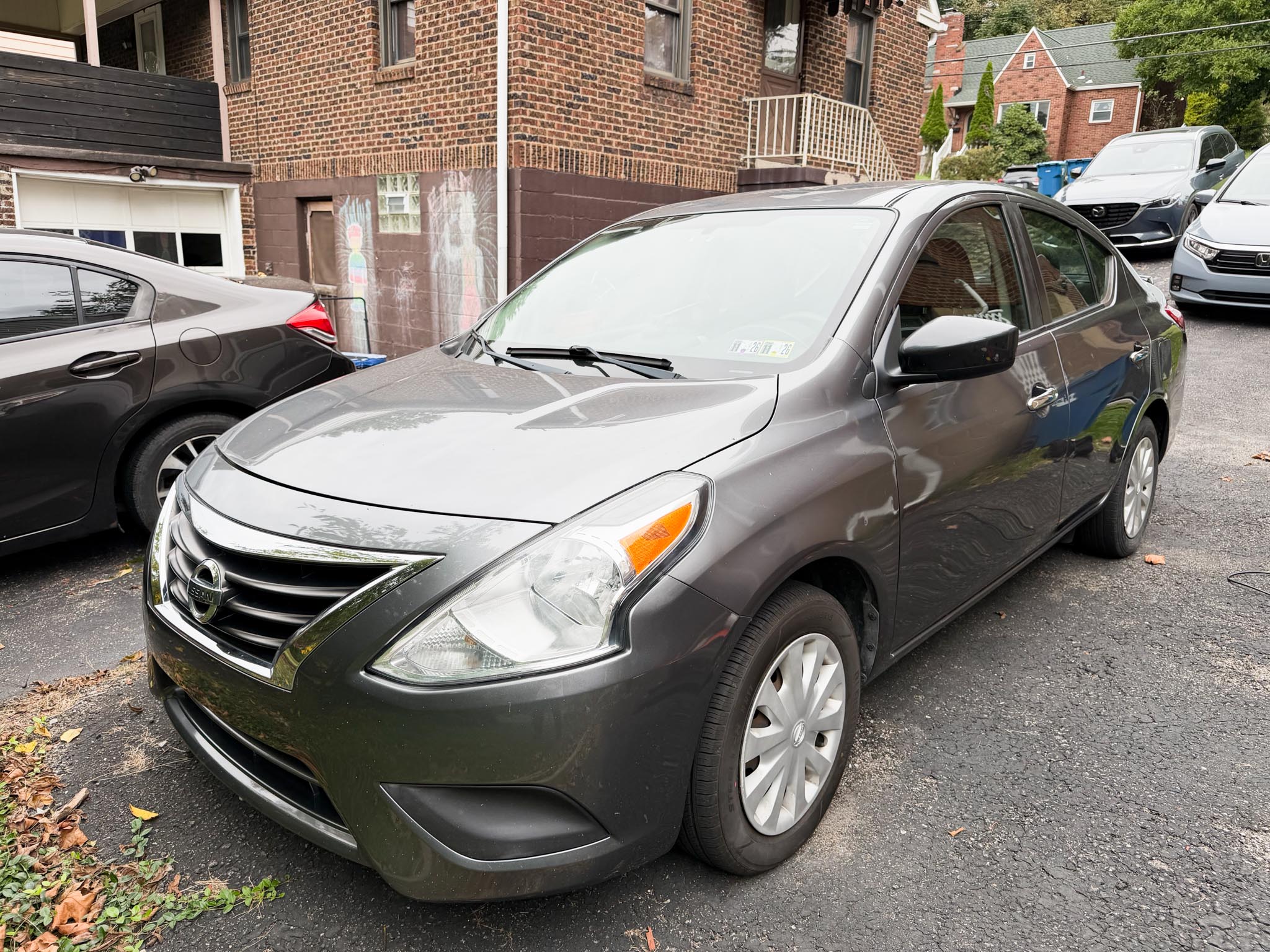 Used 2017 Nissan Versa SV FWD image 13