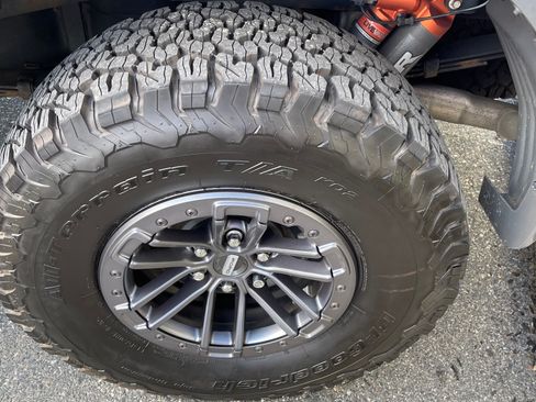 Used 2020 Ford F150 Raptor w/ Equipment Group 802A Luxury image 21