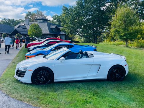 Used 2011 Audi R8 V10 AWD/4WD image 6
