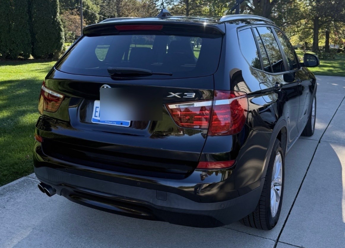 Used 2017 BMW X3 xDrive28i AWD/4WD image 2