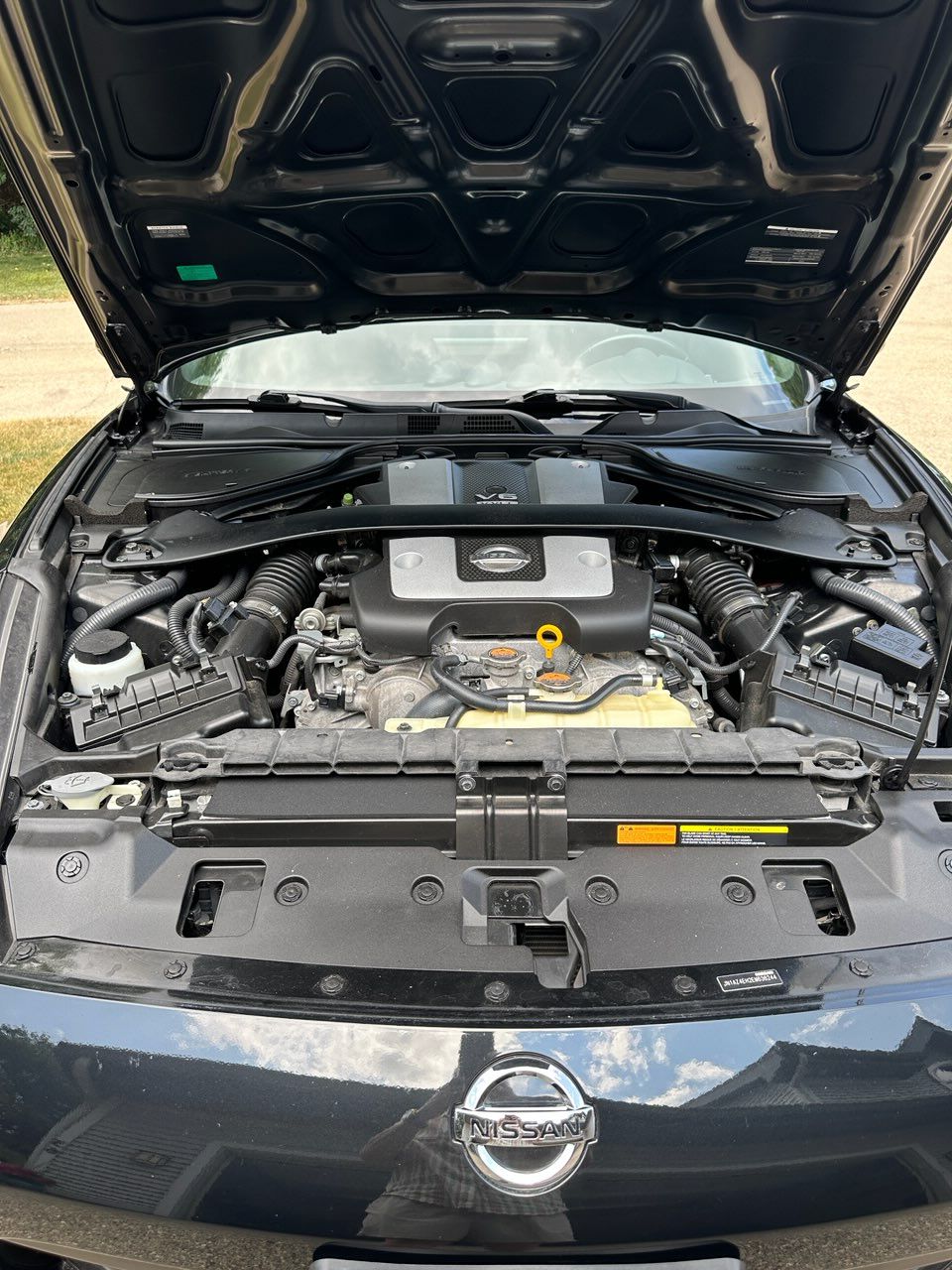 Used 2014 Nissan 370Z Touring w/ Sport Package RWD image 13