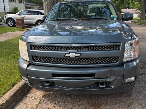 Used 2011 Chevrolet Silverado 1500 LT w/ All-Star Edition AWD/4WD image 5