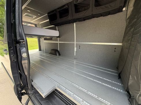 Used 2019 Mercedes-Benz Sprinter 4x4 170 image 26