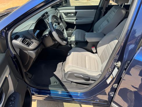 Used 2020 Honda CR-V LX image 17