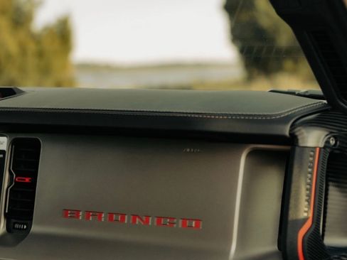 Used 2024 Ford Bronco Raptor w/ Interior Carbon Fiber Pack 6 image 15