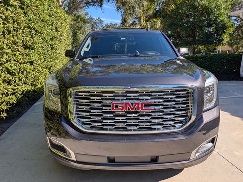 Used 2018 GMC Yukon Denali w/ Denali Ultimate Package image 8