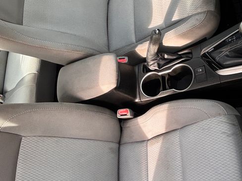 Used 2016 Toyota Corolla LE image 12