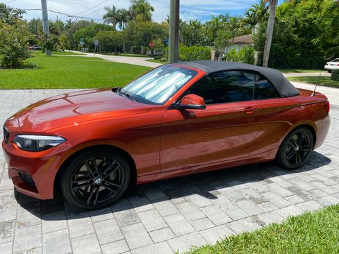 Used 2021 BMW 230i Convertible w/ M Sport Package RWD image 5