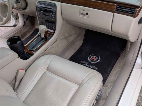 Used 2000 Cadillac Eldorado Touring image 25