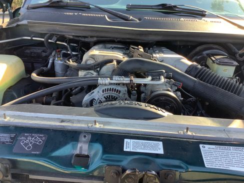 Used 1995 Dodge Ram 2500 Truck 4x4 Regular Cab image 4