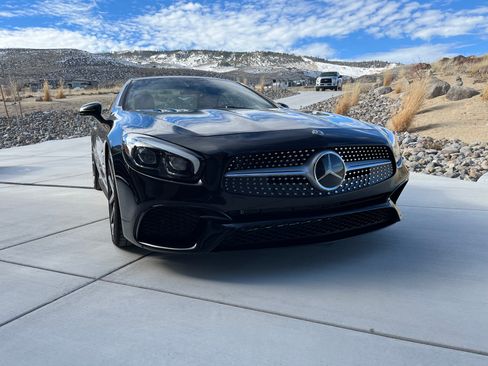 Used 2018 Mercedes-Benz SL 450 image 16