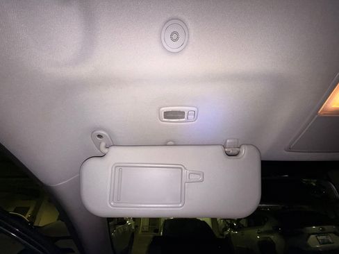 Used 2016 Hyundai Elantra GT FWD image 13