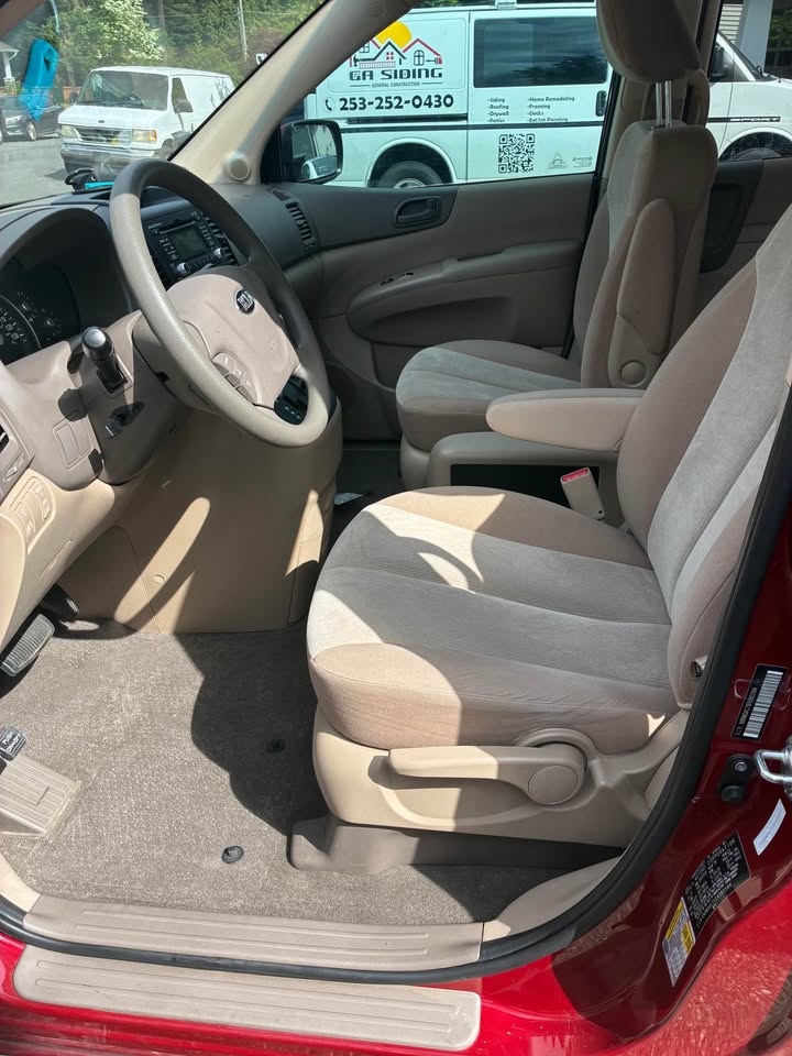 Used 2014 Kia Sedona LX FWD image 13